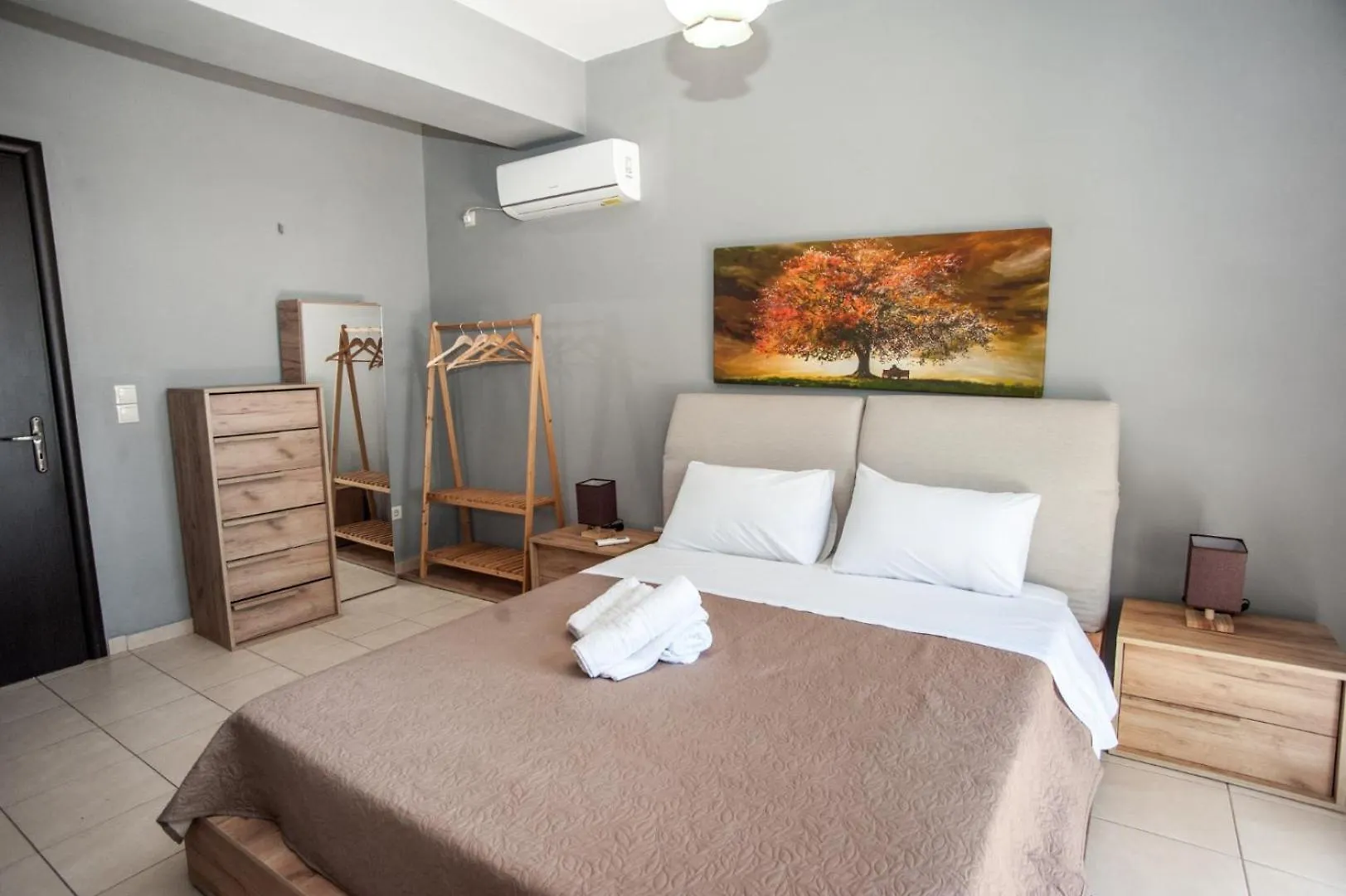 Gravanis Ir Home Pesadha