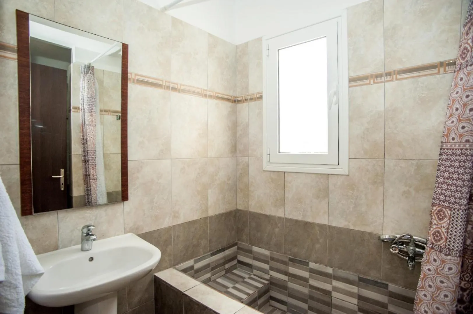 Gravanis Ir Home Pesadha Greece